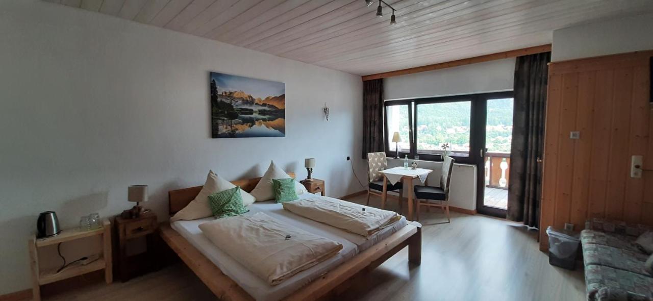Alpenappartements Schwalbennestl Миттенвальд Экстерьер фото