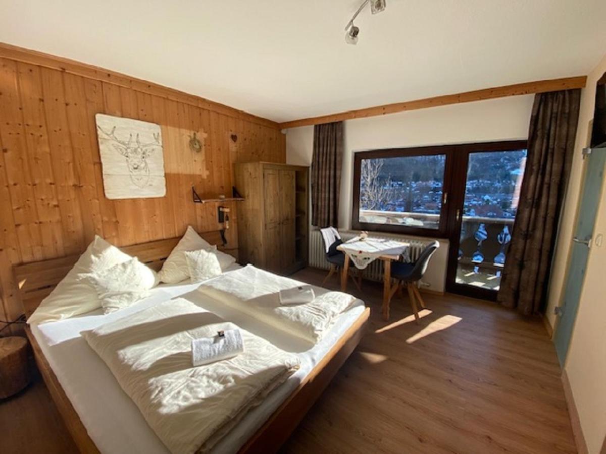 Alpenappartements Schwalbennestl Миттенвальд Экстерьер фото