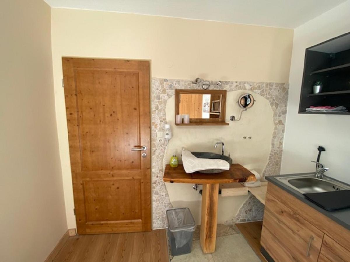 Alpenappartements Schwalbennestl Миттенвальд Экстерьер фото