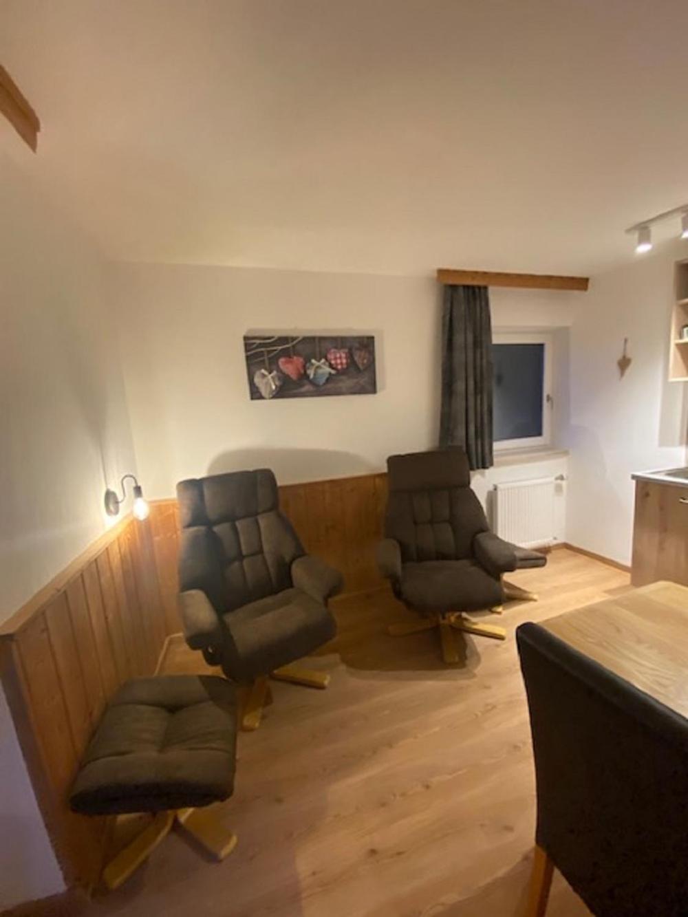 Alpenappartements Schwalbennestl Миттенвальд Экстерьер фото